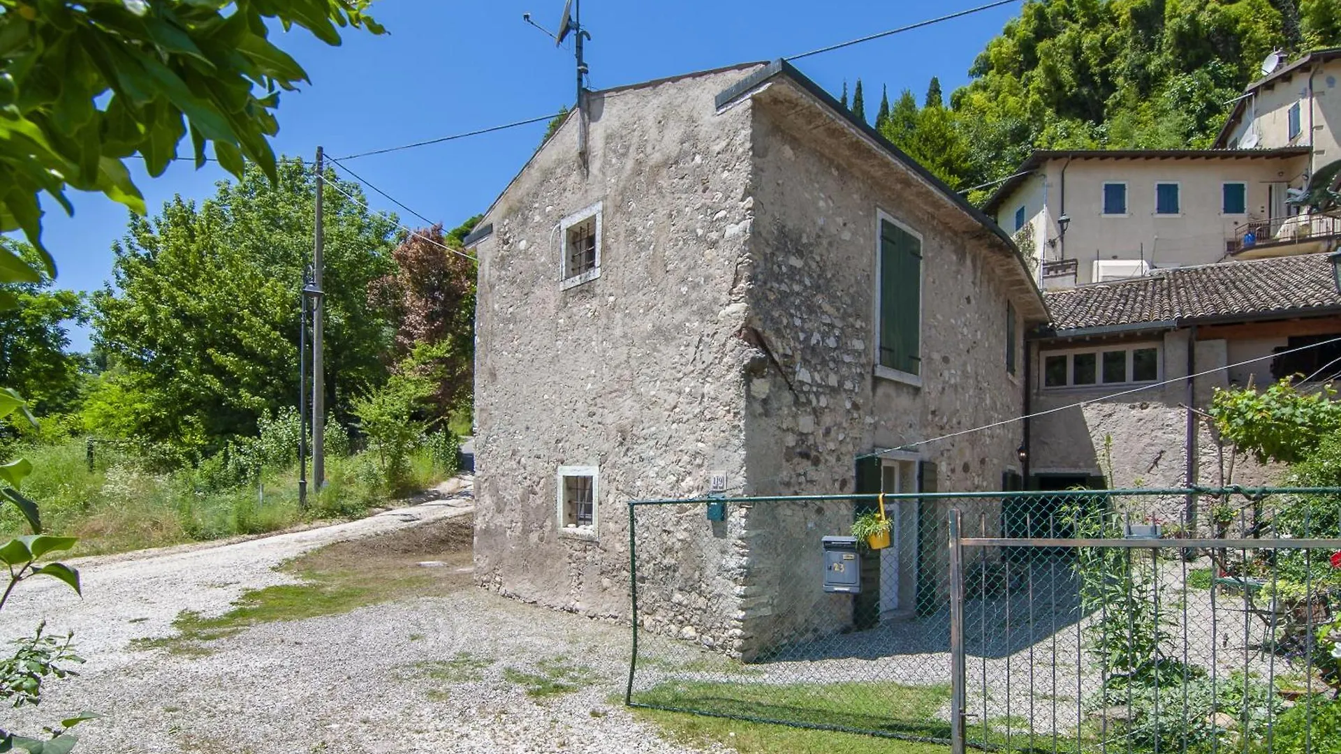 Apartment Dimora Vecchio Molino Immerso Nella Natura Garda
